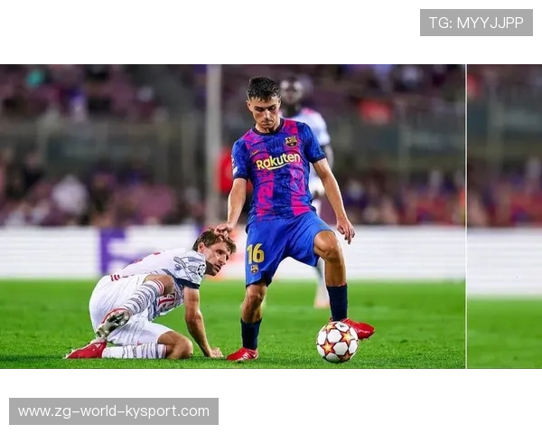 佩德里连续直塞撕裂防守